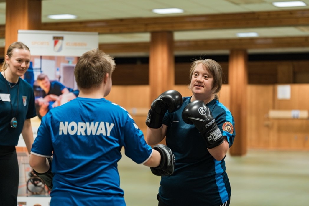 Para FOTO Chen Media