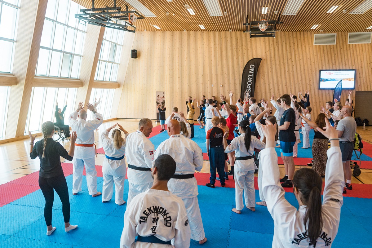 20250614 1021 Chenmedia NKF Parasamling LR0007 @Ayivisuals WEB